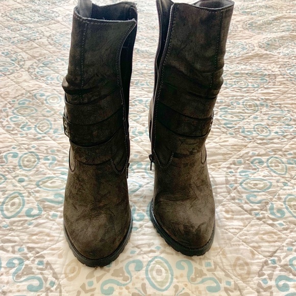 Ankle moto boots - Picture 2 of 4
